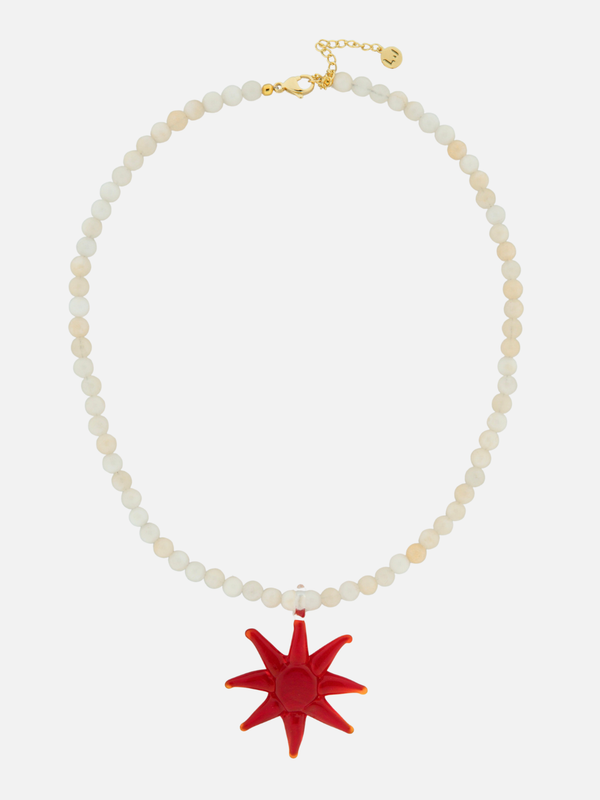 Witte stenen ketting met rode zon glas bedel