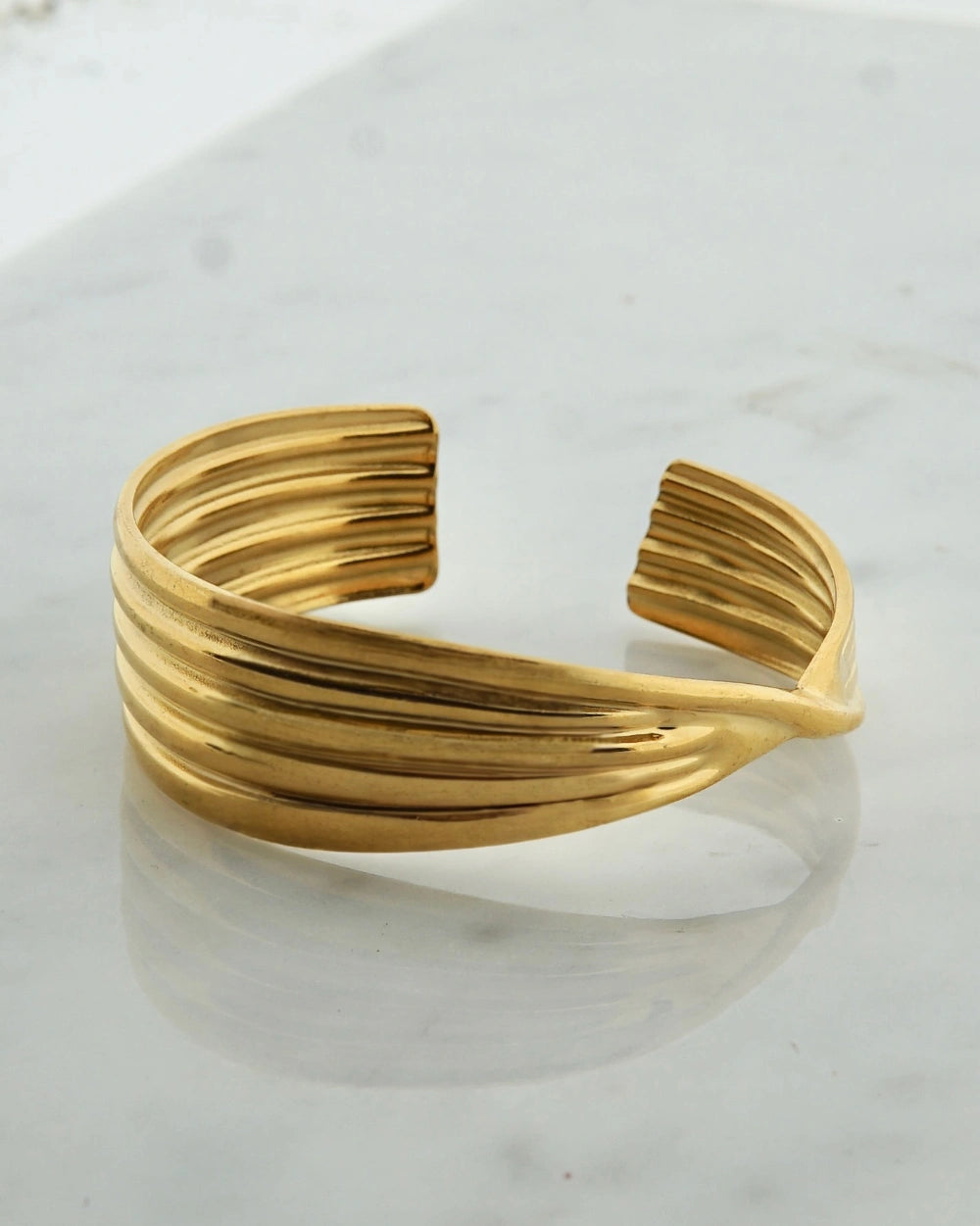 Assymetrische bangle