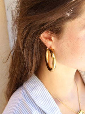 Bold mega hoops
