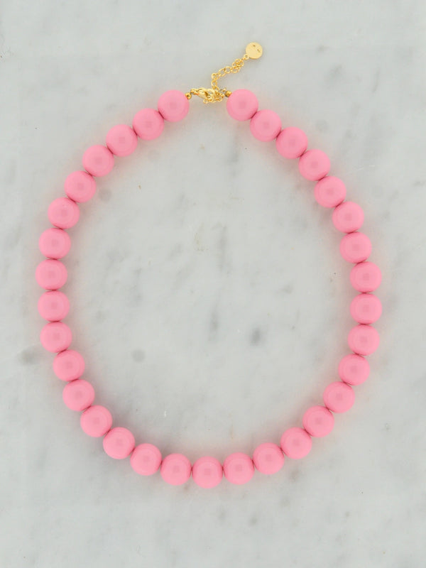 Bold beads necklace