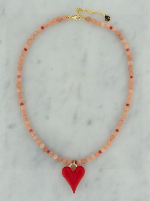 Roze stenen ketting met rood hart