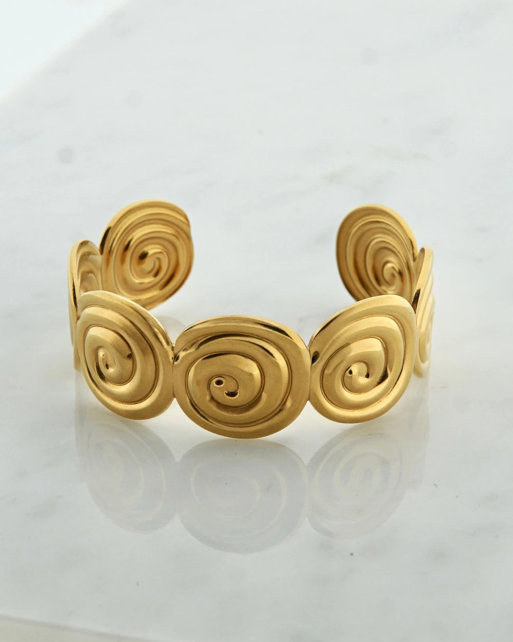 Spiral bangle
