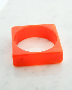 Square resin bangle oranje