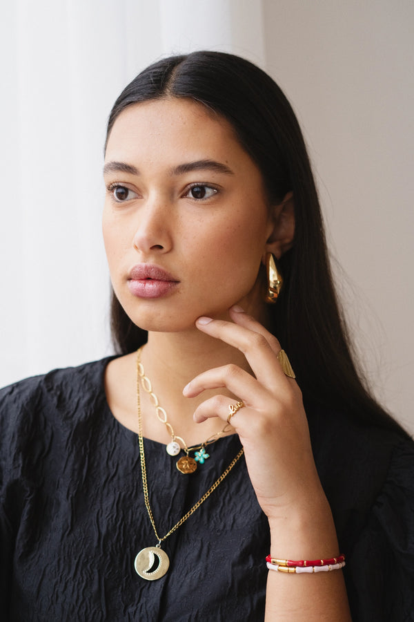 Oval chunky earrings gold