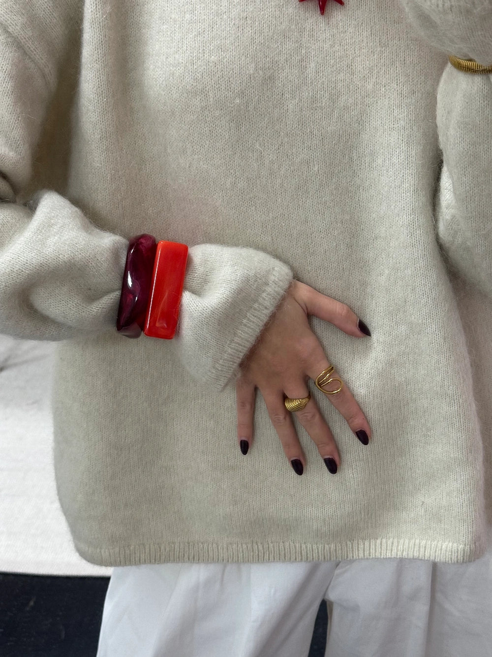 Square resin bangle oranje