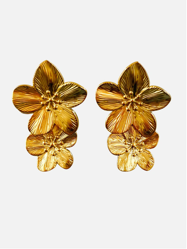 Dubbele bloem oorbellen