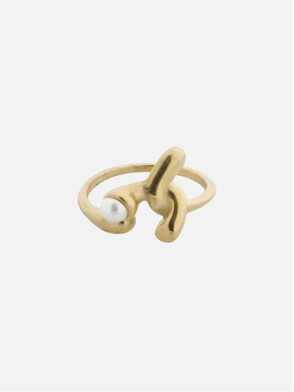 Knot pearl ring